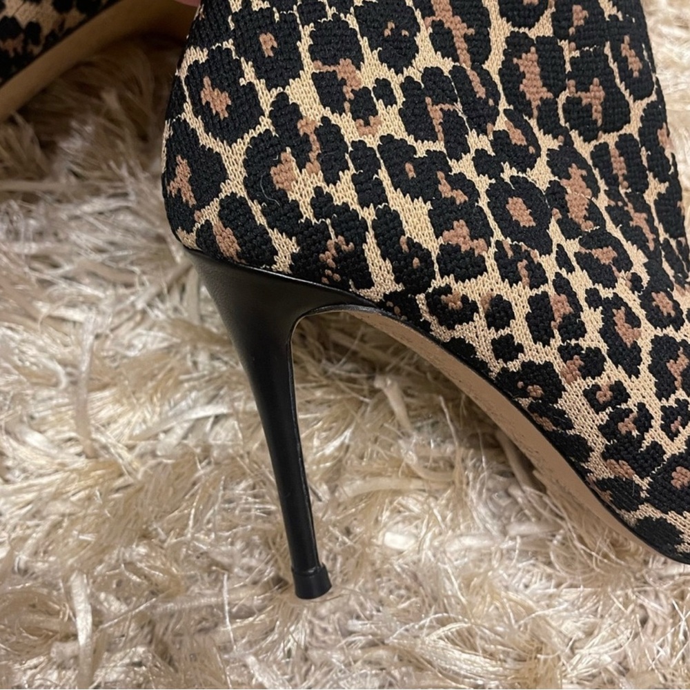 019.  Something Navy Booties